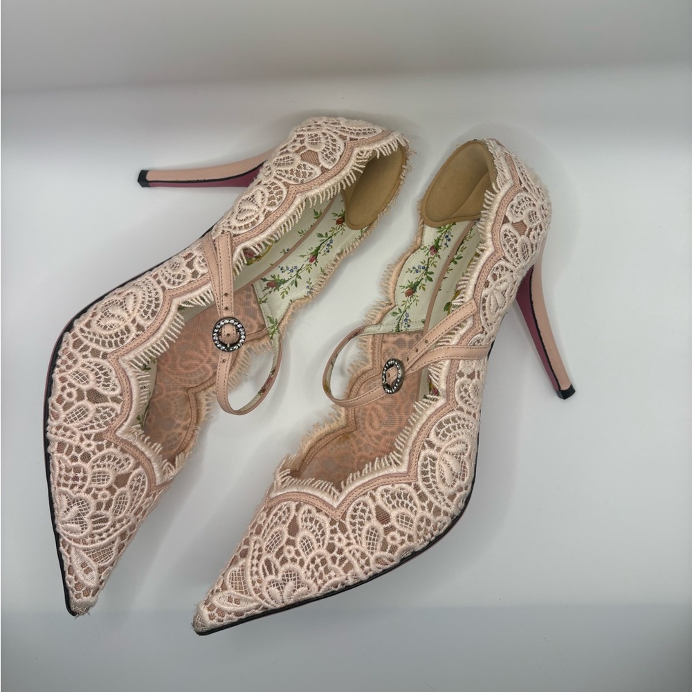 Gucci Pink Lace Heels with Strap